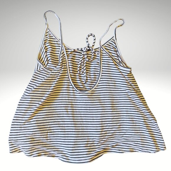 Full Tilt Black White Striped Tie Back Tank Top Size Medium Flowy Fit - Picture 2 of 3